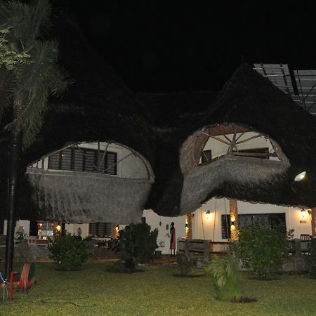 Amani Paradise - Luxury Villas Diani Beach Exterior foto