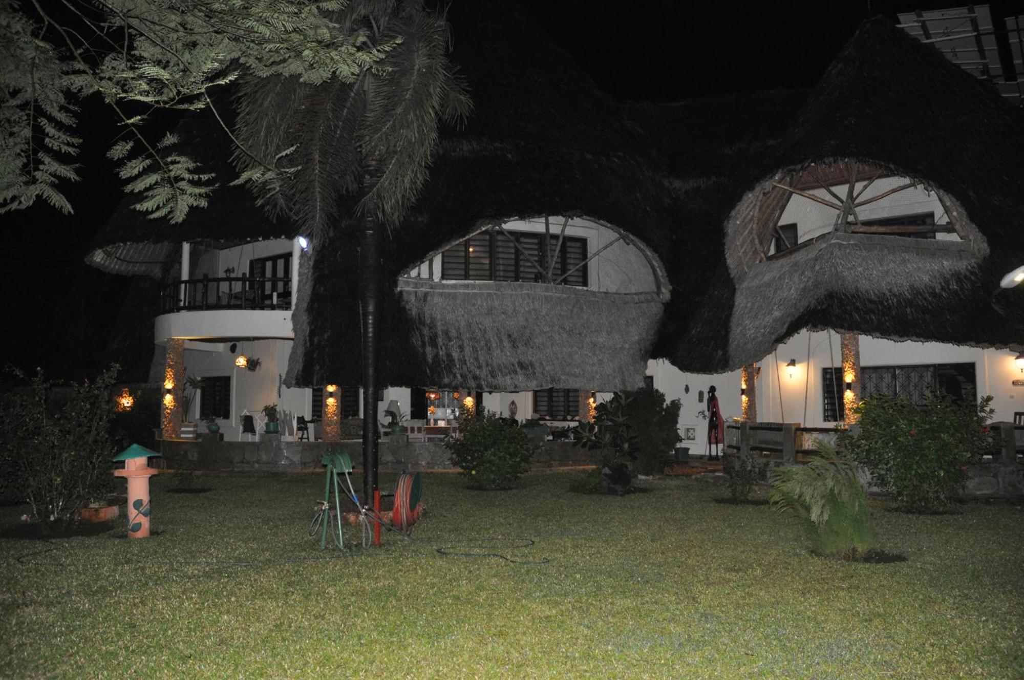Amani Paradise - Luxury Villas Diani Beach Exterior foto